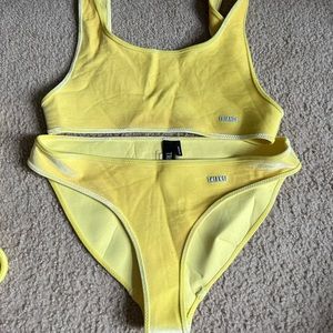 Triangl Italian Velvet Neoprene bikini set. TOP IS SMALL + and bottom is MEDIUM